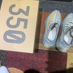 Yeezy 350 size 10